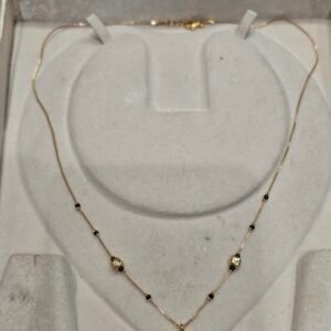 SLEEK DESIGN BLACK BEADS