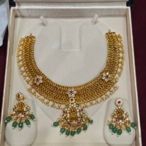 MESS CHAIN NECKLESS