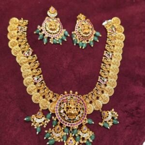 POTTA KASU NECKLESS