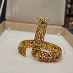 OPENABLE BANGLES