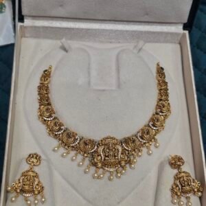 ANTIQUE SHORT