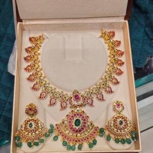 POTTA MANGO SHORT NECKLACE